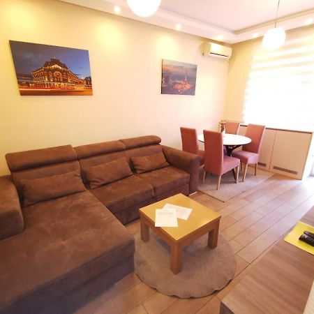 1A Moment Apartment 베오그라드 외부 사진